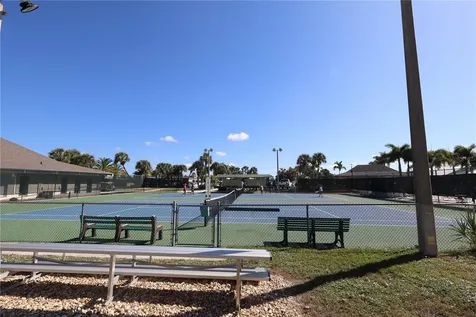 2100 Kings Highway Port Charlotte FL 33980