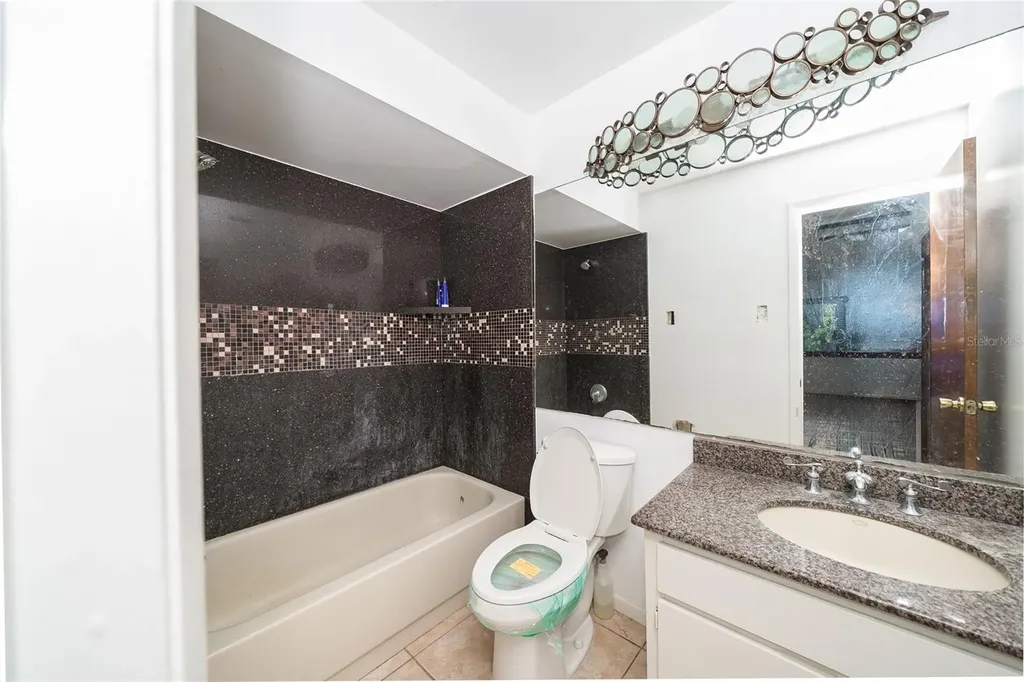 2501 Withy Court Tampa FL 33618