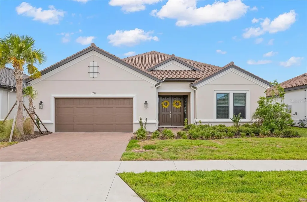 4727 Freccia Loop Wesley Chapel FL 33543