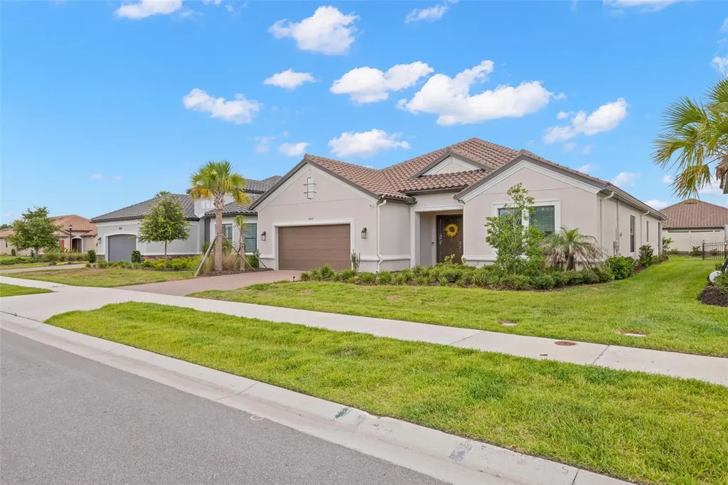 4727 Freccia Loop Wesley Chapel FL 33543