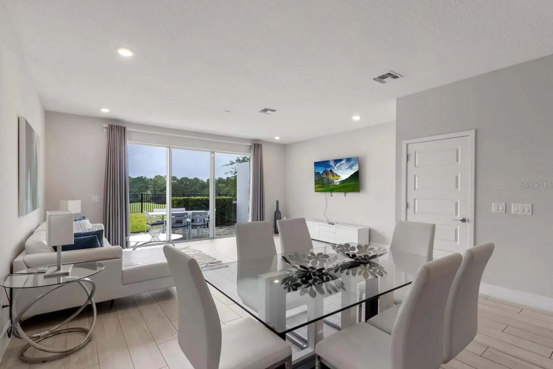 832 Driving Range Court Kissimmee FL 34747