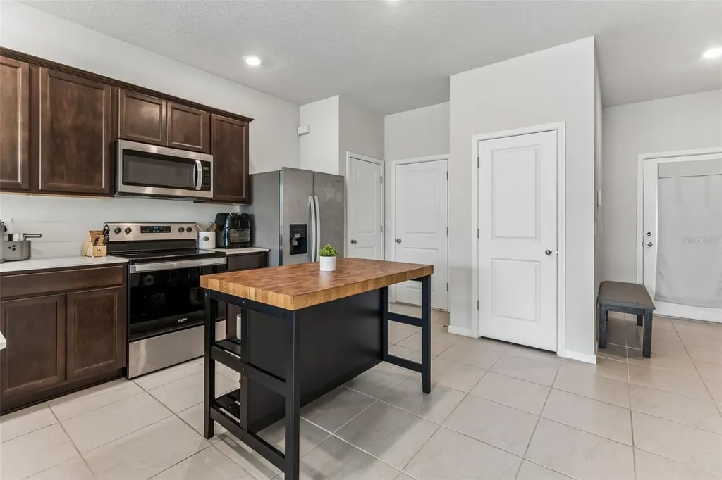 31357 Amberview Bend Wesley Chapel FL 33545