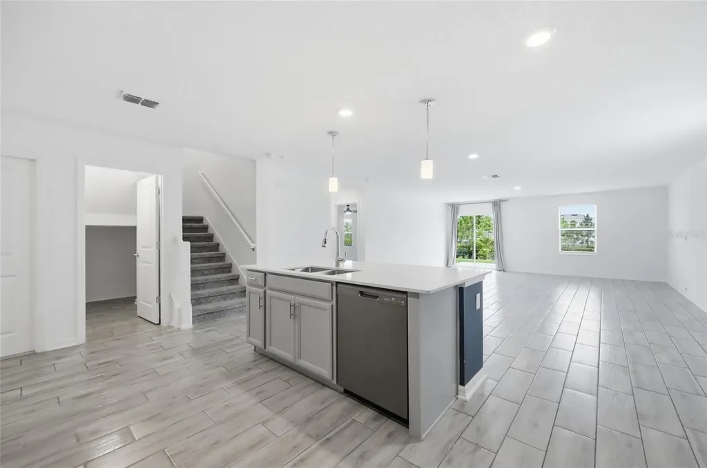 5215 Tanzanite Drive Mount Dora FL 32757