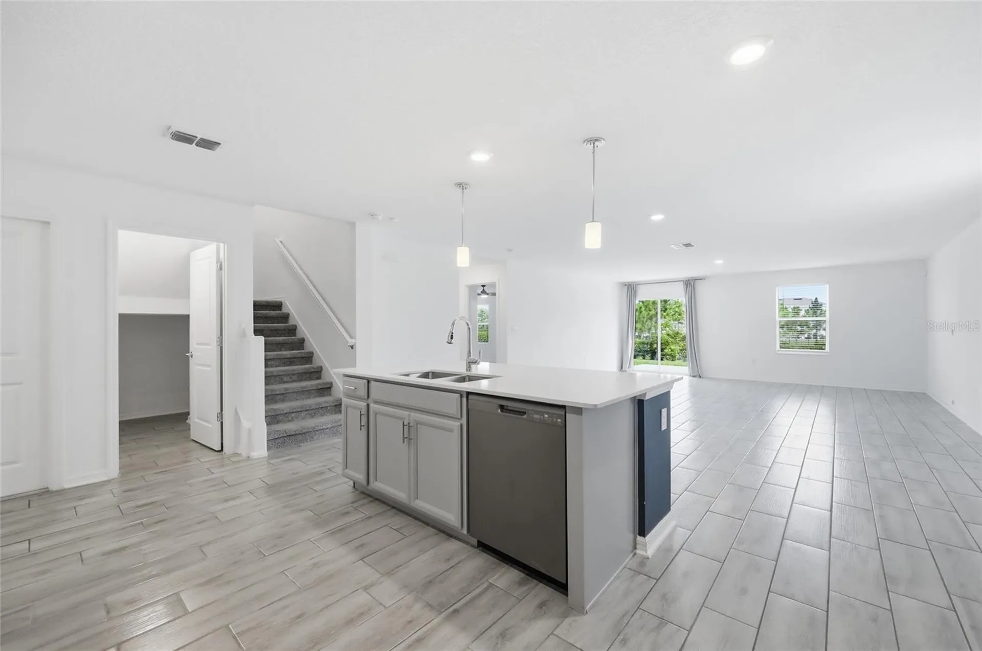 5215 Tanzanite Drive Mount Dora FL 32757
