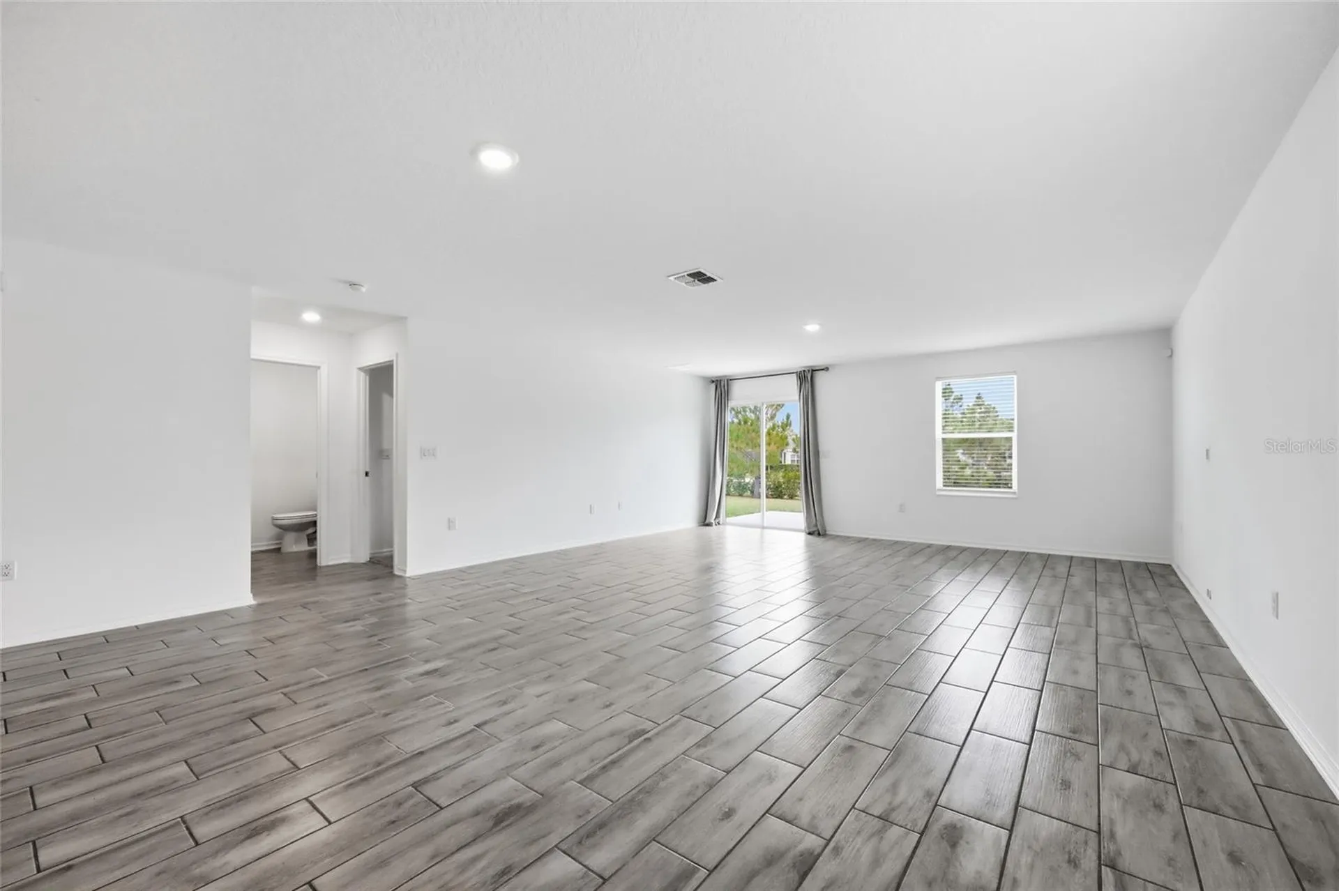 5215 Tanzanite Drive Mount Dora FL 32757