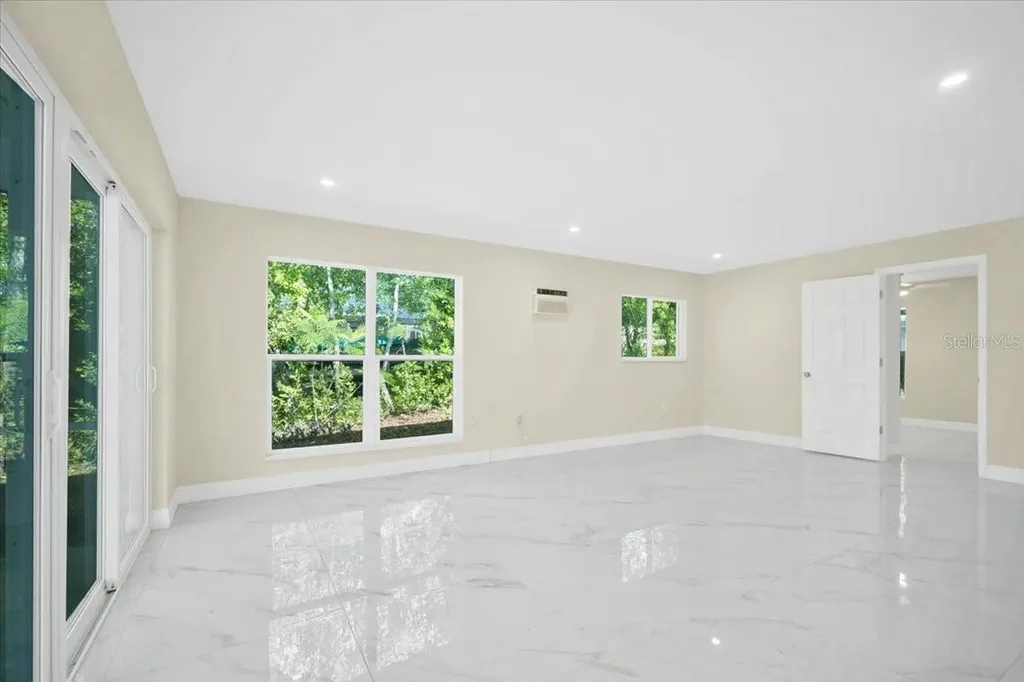 1925 John Arthur Way Lakeland FL 33803