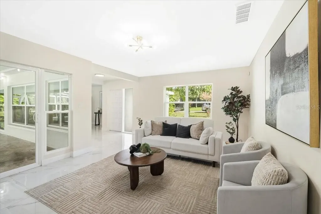 1925 John Arthur Way Lakeland FL 33803