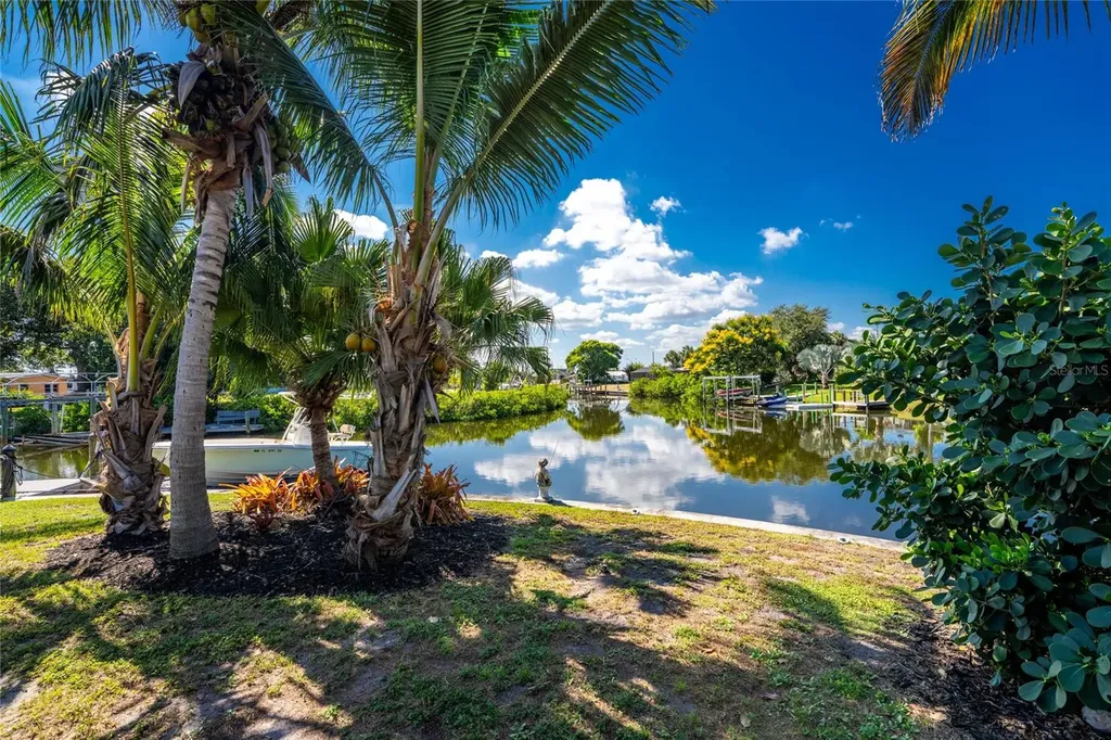103 Rodgers Avenue NE Port Charlotte FL 33952