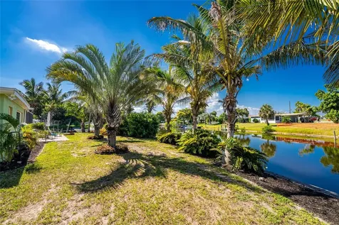 103 Rodgers Avenue NE Port Charlotte FL 33952