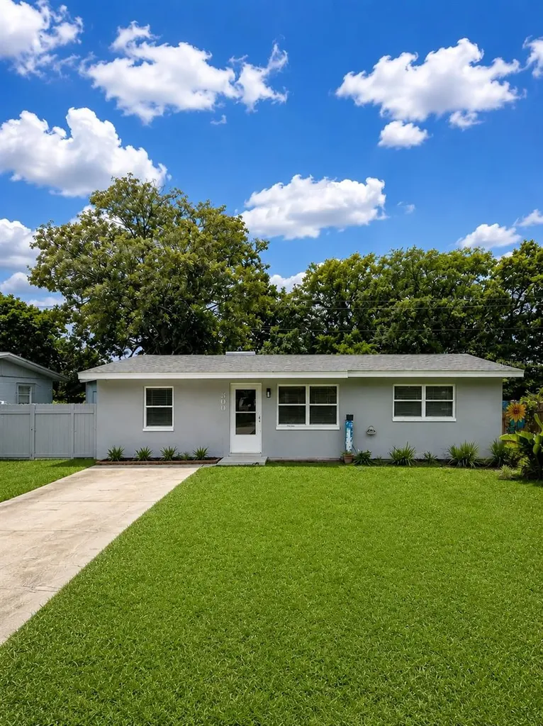 800 Mary Street Edgewater FL 32132