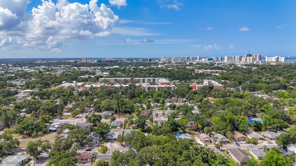 1679 24th Street Sarasota FL 34234