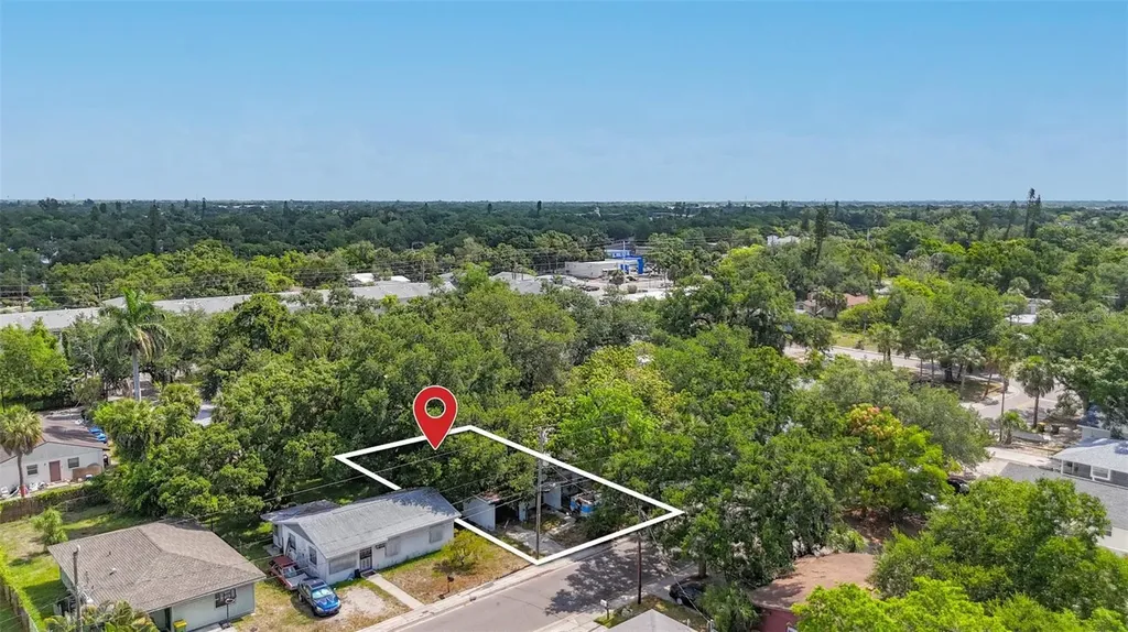 1679 24th Street Sarasota FL 34234