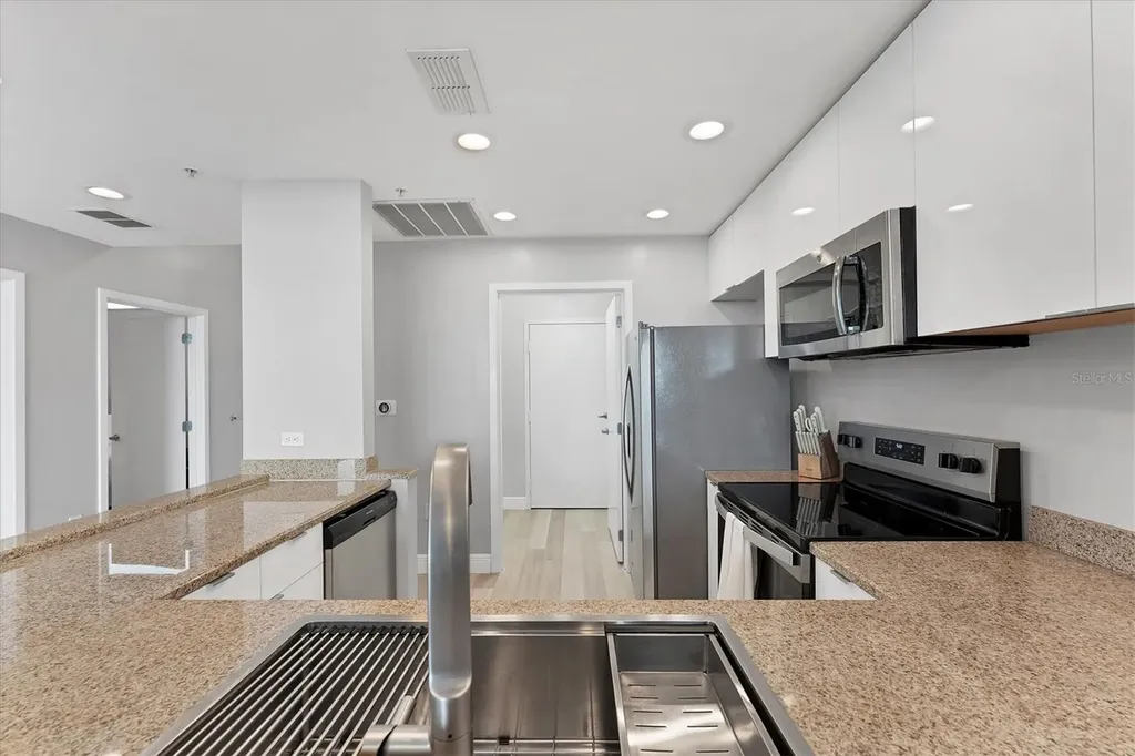 525 E Jackson Street Orlando FL 32801