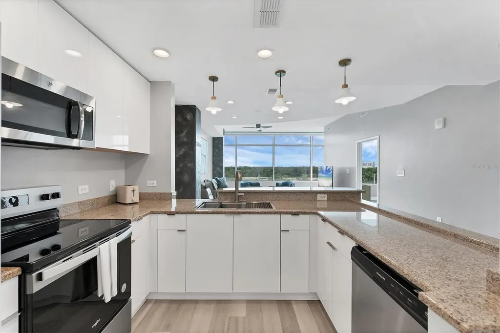 525 E Jackson Street Orlando FL 32801