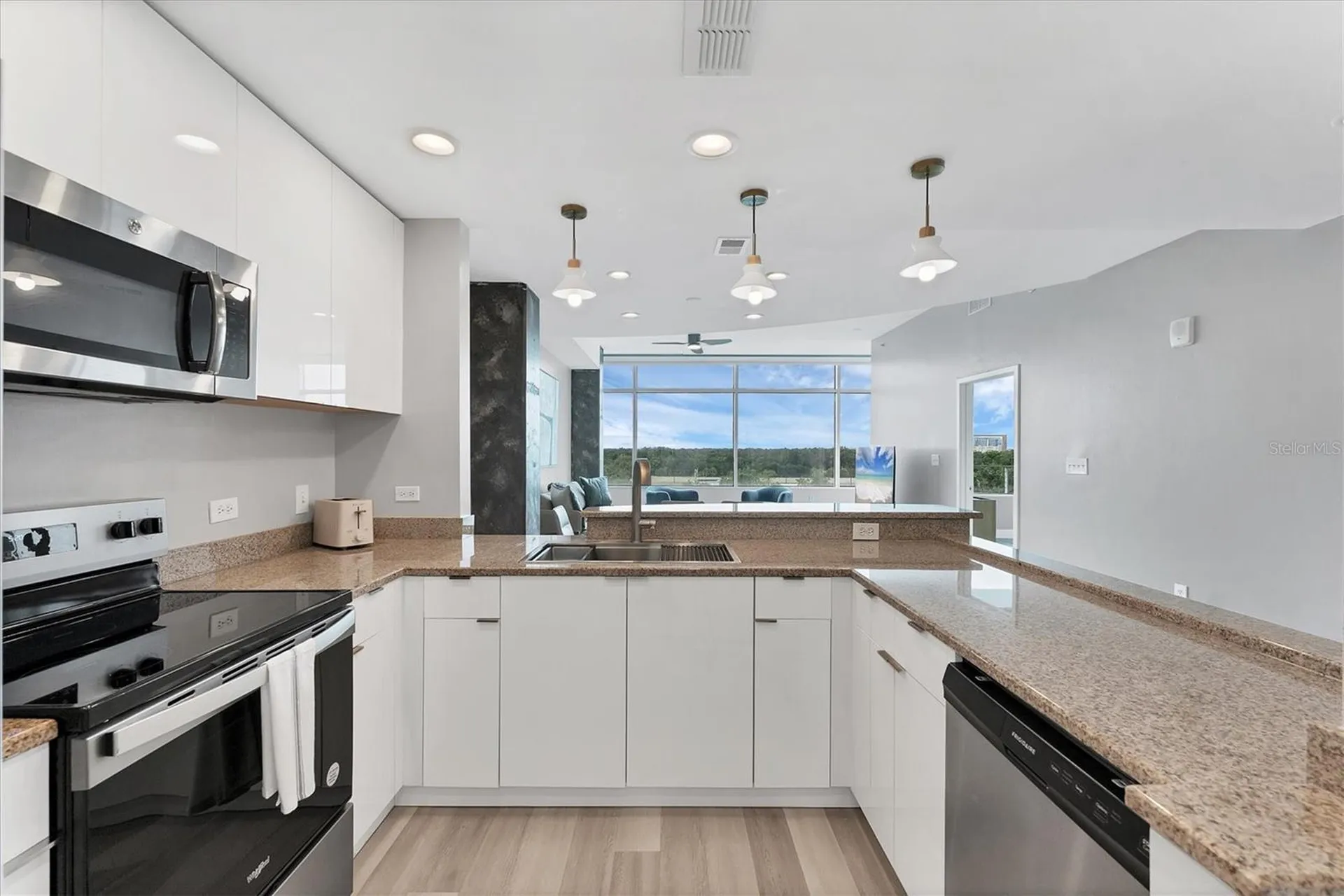 525 E Jackson Street Orlando FL 32801