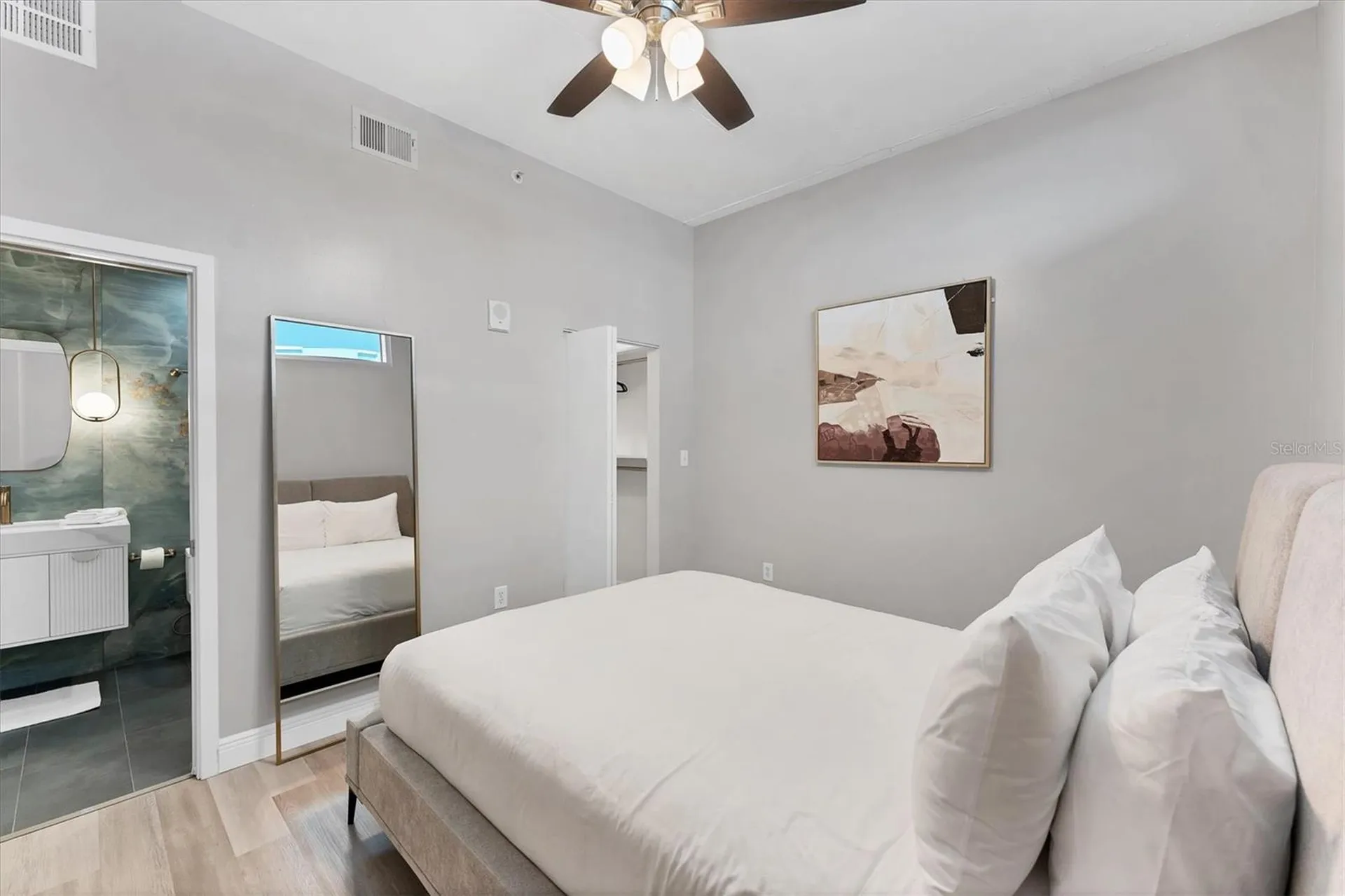 525 E Jackson Street Orlando FL 32801