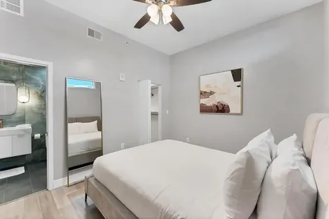 525 E Jackson Street Orlando FL 32801