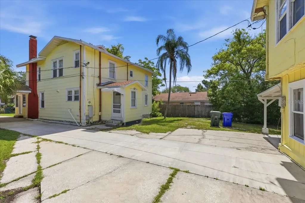 1049 Monroe Street Lakeland FL 33801