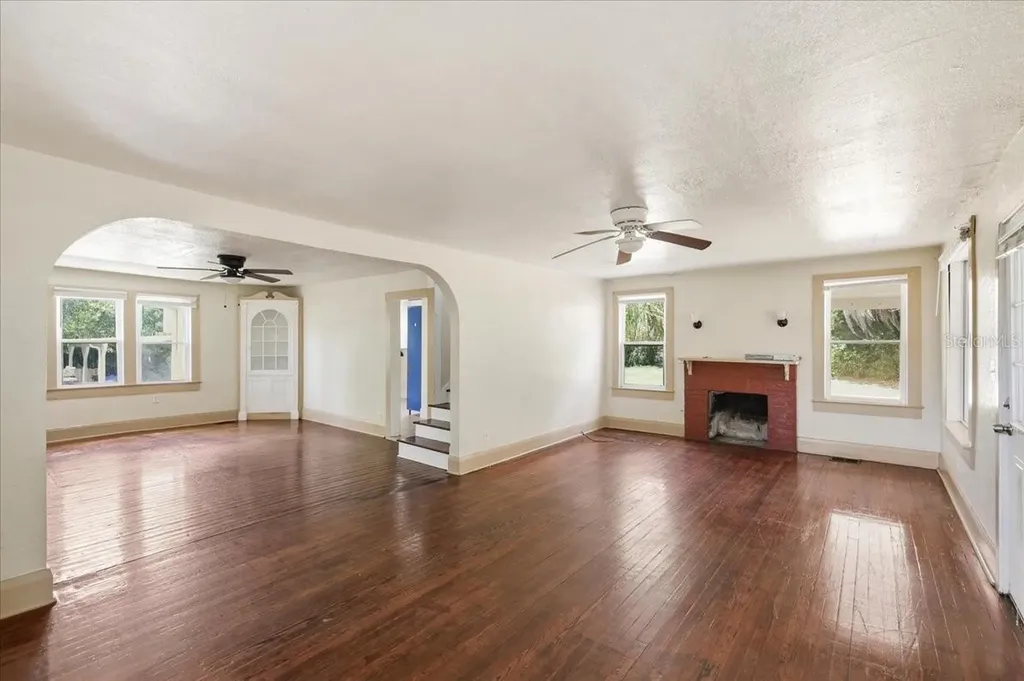 1049 Monroe Street Lakeland FL 33801