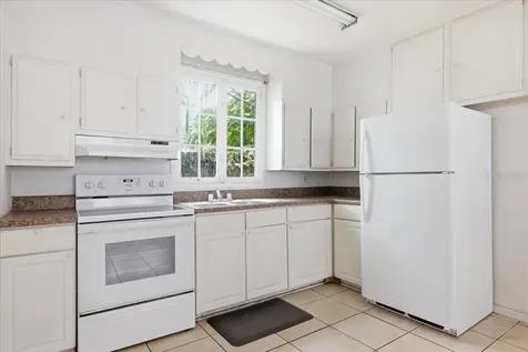 1049 Monroe Street Lakeland FL 33801