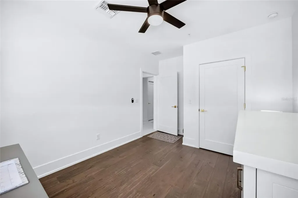 2187 Main Street Sarasota FL 34237