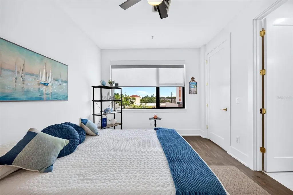2187 Main Street Sarasota FL 34237