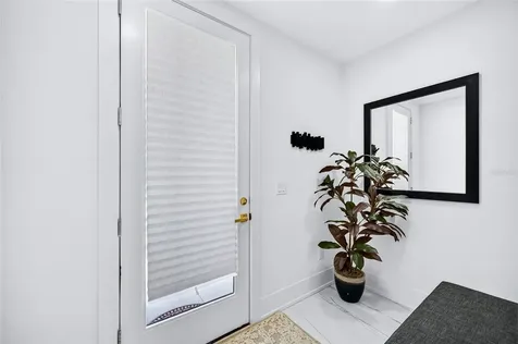 2187 Main Street Sarasota FL 34237