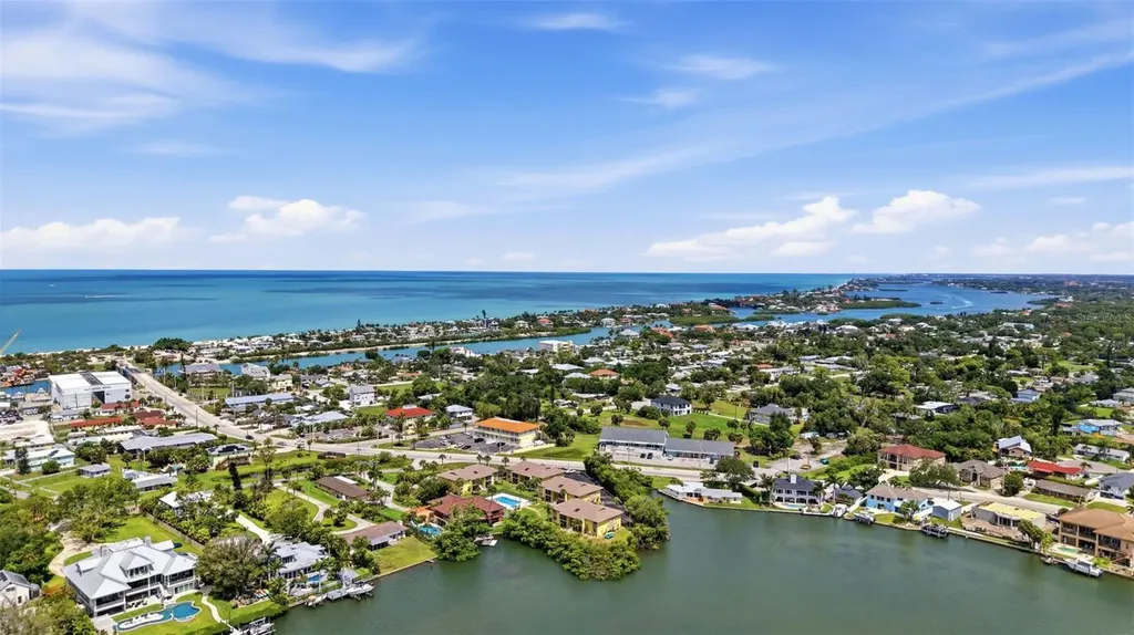 101 Louella Lane Nokomis FL 34275