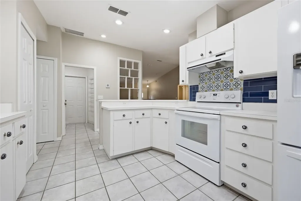 25249 SW 18th Avenue Newberry FL 32669