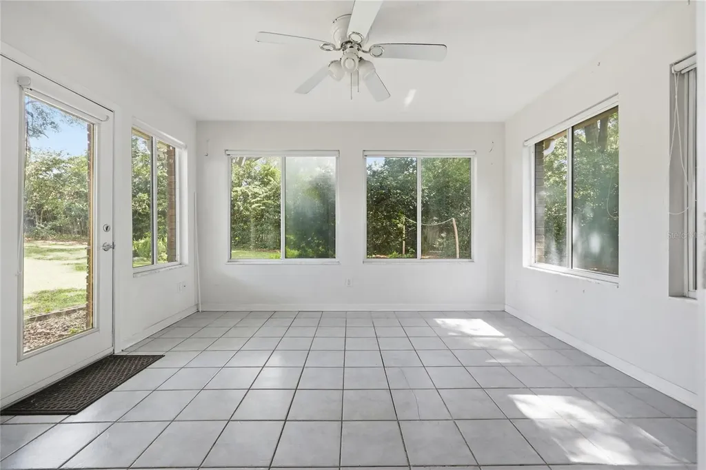 25249 SW 18th Avenue Newberry FL 32669