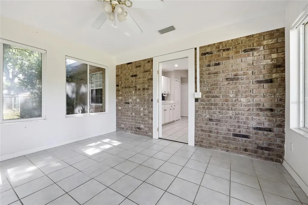 25249 SW 18th Avenue Newberry FL 32669