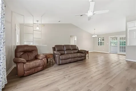25249 SW 18th Avenue Newberry FL 32669