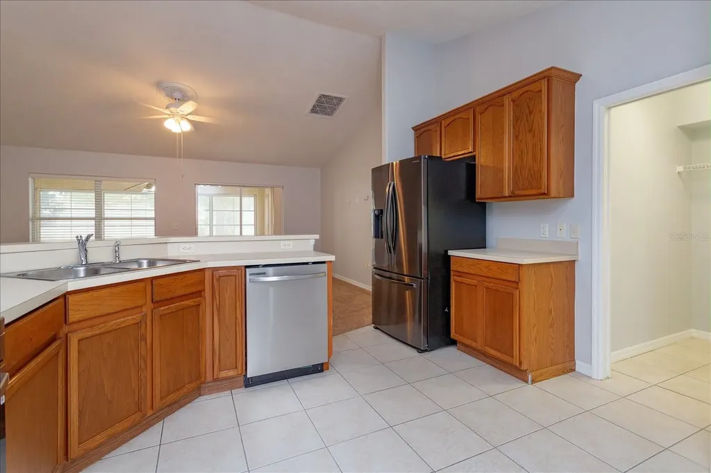 36634 Tropical Wind Lane Grand Island FL 32735