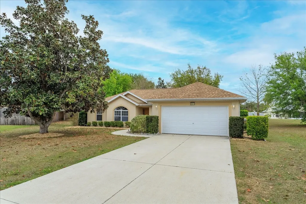 36634 Tropical Wind Lane Grand Island FL 32735