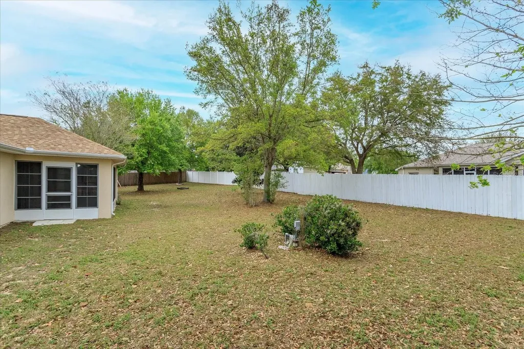 36634 Tropical Wind Lane Grand Island FL 32735