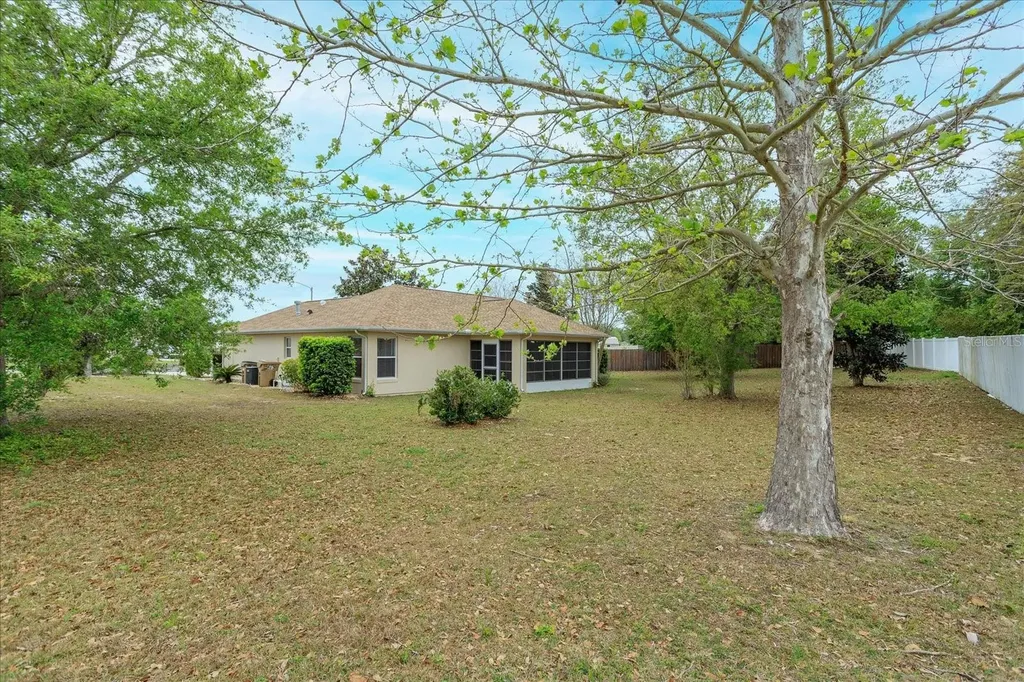 36634 Tropical Wind Lane Grand Island FL 32735