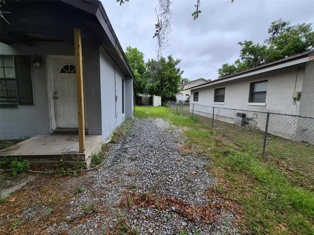 1106 SW 5th Street Ocala FL 34471