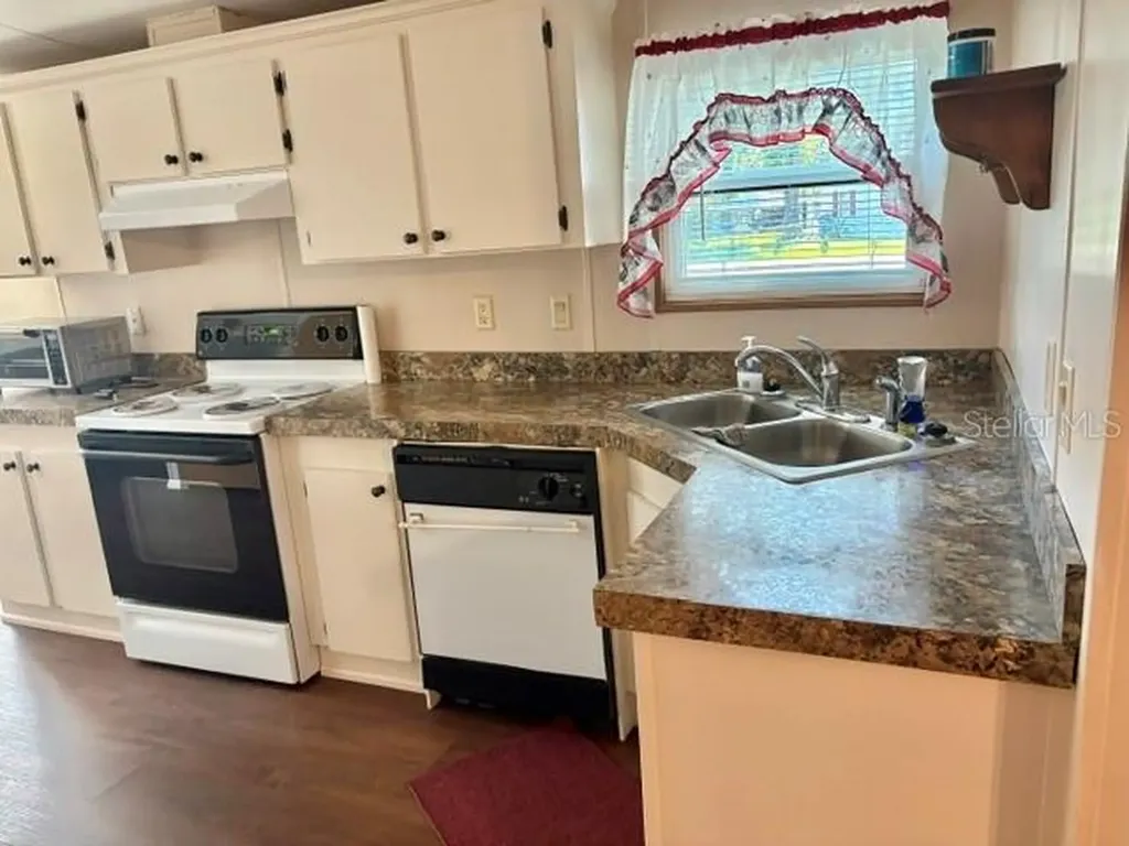 6202 Pinewood Village Circle W Lakeland FL 33811