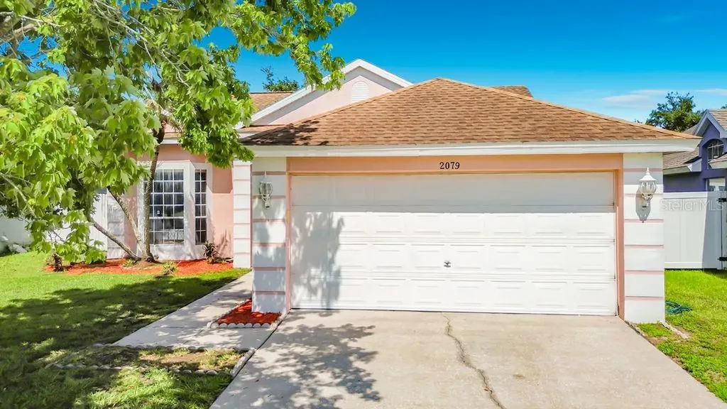2079 Shannon Lakes Boulevard Kissimmee FL 34743
