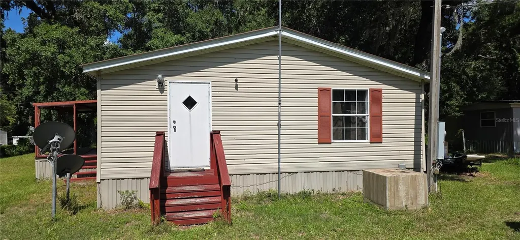 11736 Cr 675w Webster FL 33597