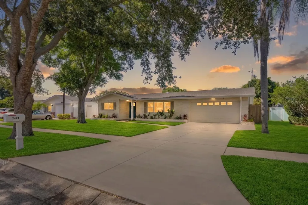2441 Fairbanks Drive Clearwater FL 33764