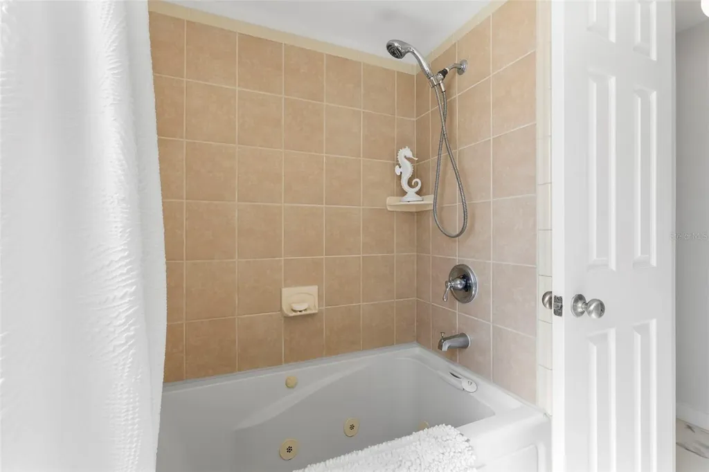2441 Fairbanks Drive Clearwater FL 33764