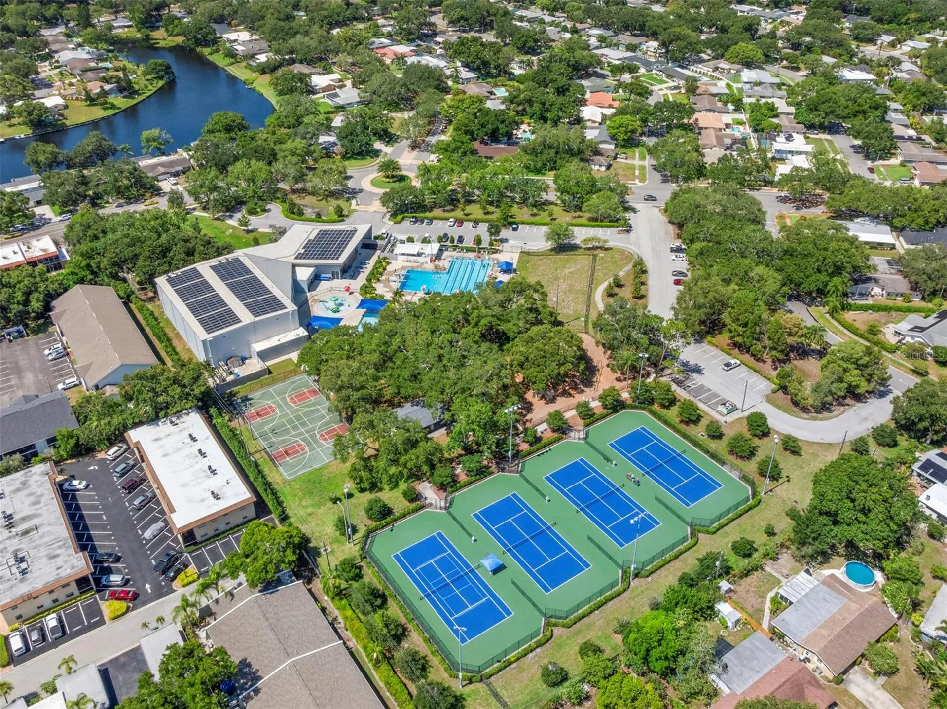 2441 Fairbanks Drive Clearwater FL 33764