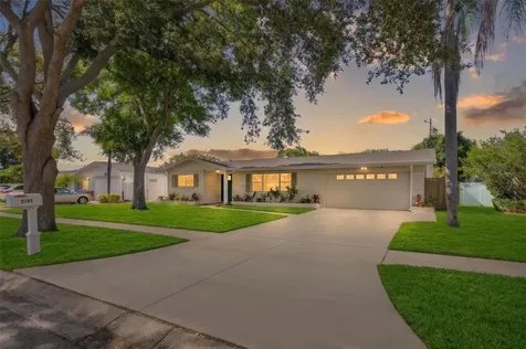 2441 Fairbanks Drive Clearwater FL 33764