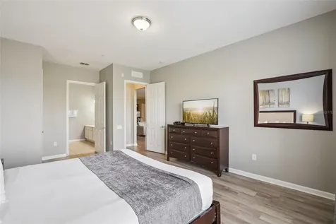 4816 Cayview Avenue Orlando FL 32819