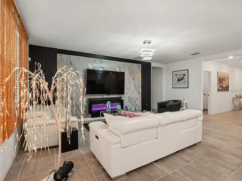 2019 Kingsmen Court Haines City FL 33844