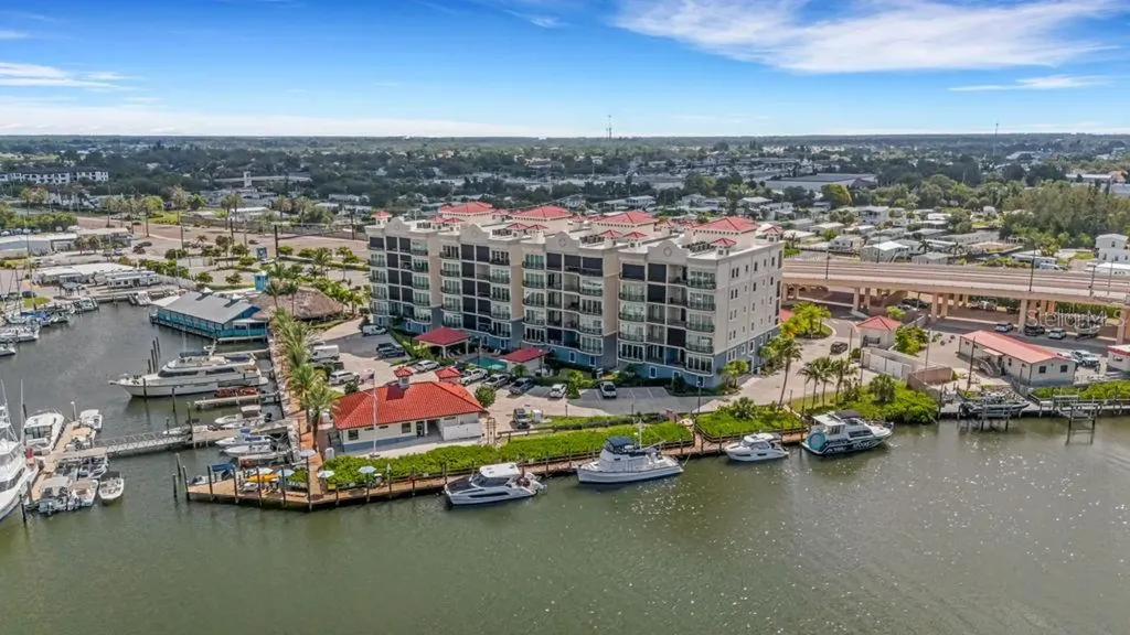 505 N Tamiami Trail Venice FL 34285