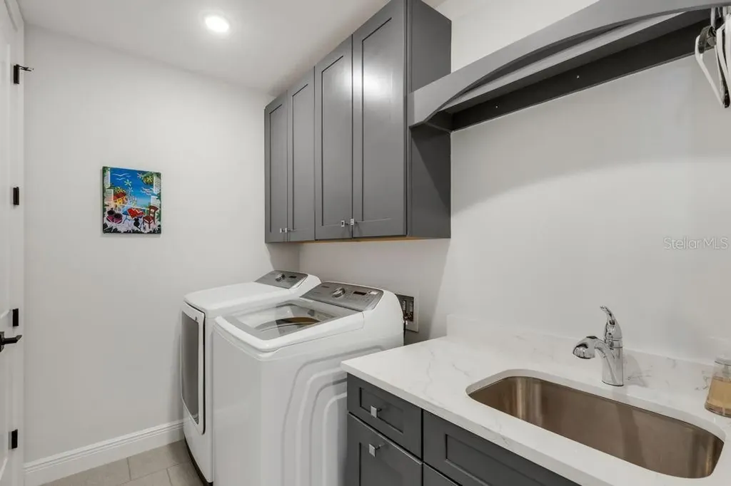 505 N Tamiami Trail Venice FL 34285