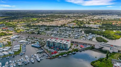 505 N Tamiami Trail Venice FL 34285