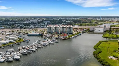 505 N Tamiami Trail Venice FL 34285
